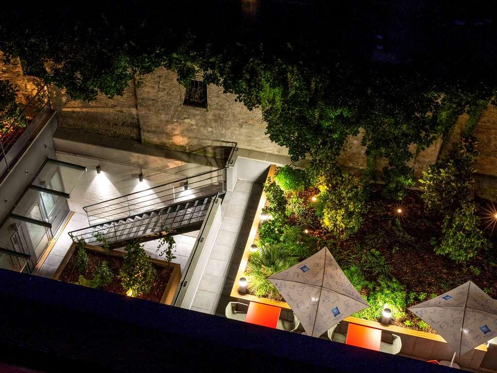 Ibis Budget Paris Clichy Mairie Exterior foto