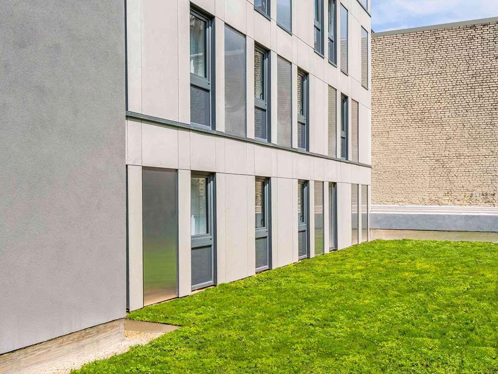 Ibis Budget Paris Clichy Mairie Exterior foto