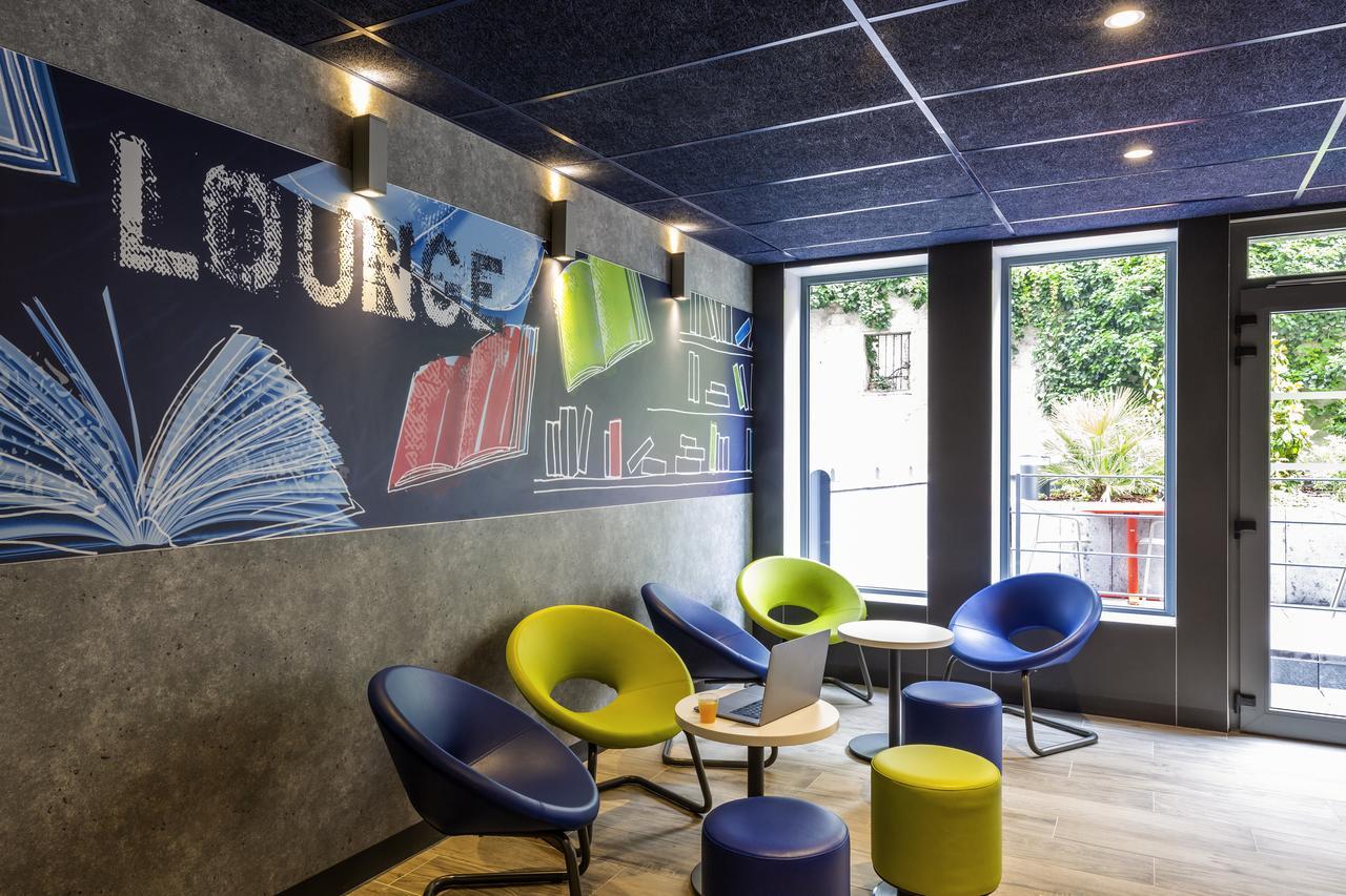 Ibis Budget Paris Clichy Mairie Exterior foto